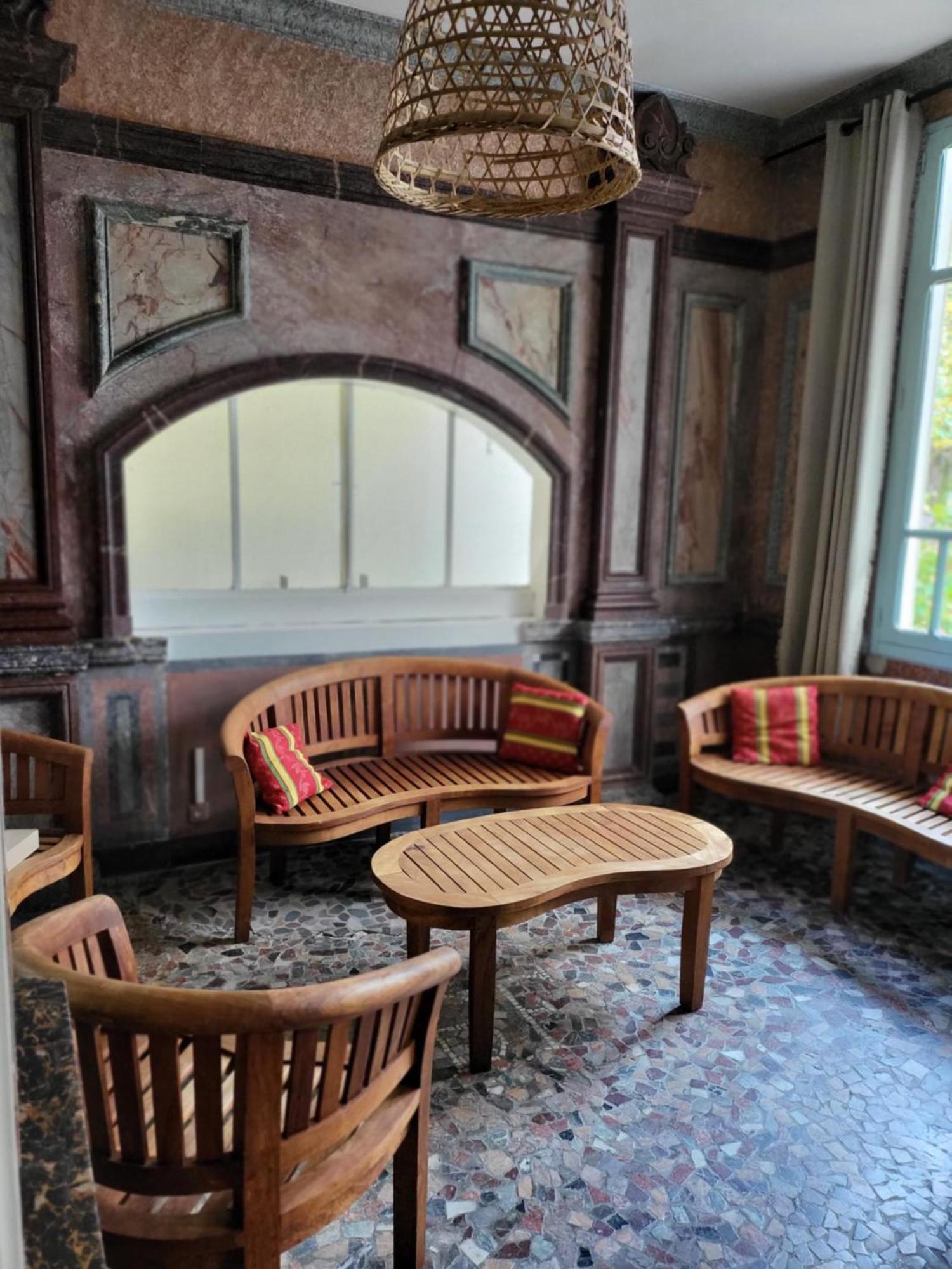 Le Pavillon De L'Intemporelle Bagneres De Bigorre Eksteriør billede